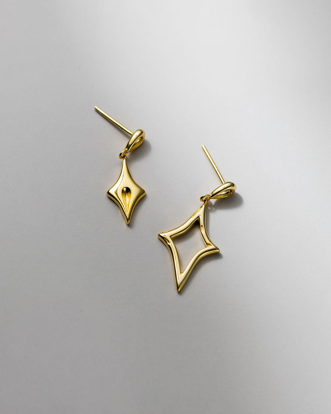 Seren Mismatch Star Drop Earrings