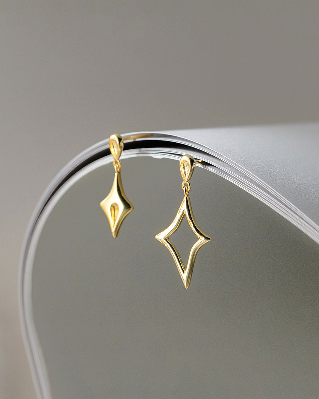 Seren Mismatch Star Drop Earrings