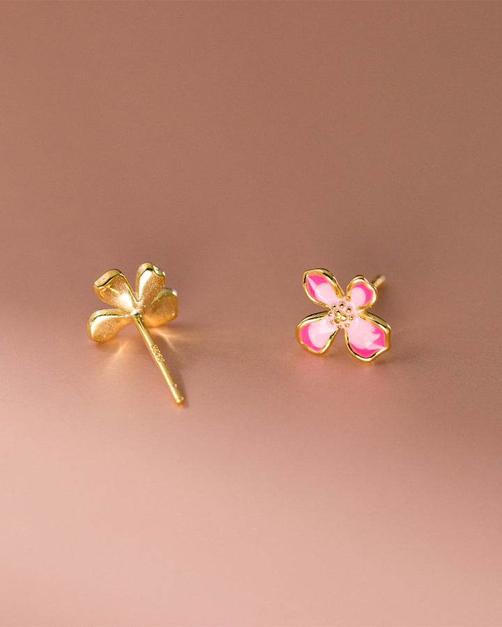 Alyssum Flower Stud Earrings